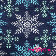 Last inn bildet i Galleri-visningsprogrammet, Strikkevest blå med snøfnugg UNISEX